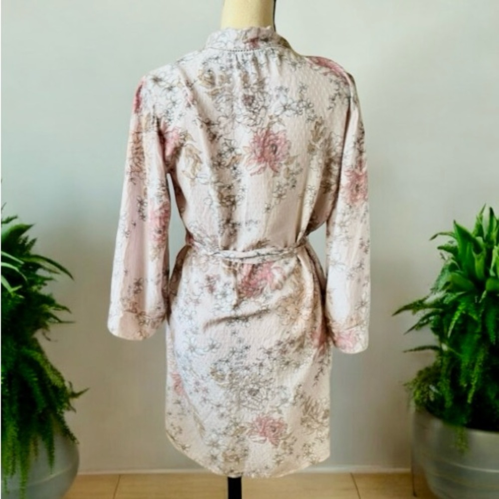 Tahari Sleepwear Cream Floral Robe Size Small - Picture 5 of 9